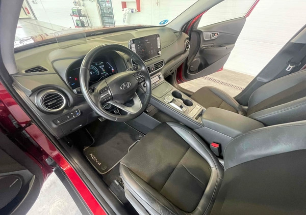 Hyundai Kona cena 64900 przebieg: 74850, rok produkcji 2019 z Człopa małe 232